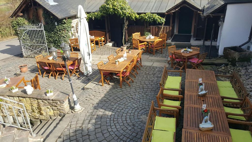 Altes Bierhaus Hotel Arzbach Eksteriør billede