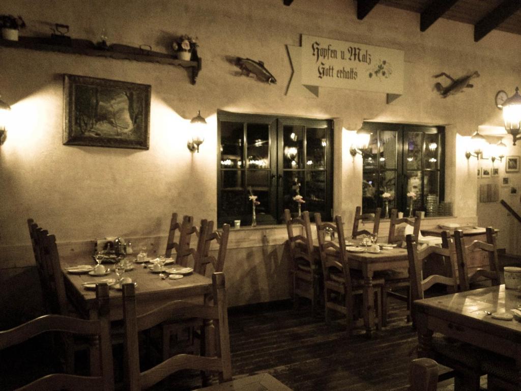 Altes Bierhaus Hotel Arzbach Eksteriør billede